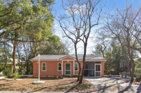 207 W Cooper Coral Cassita Central Location